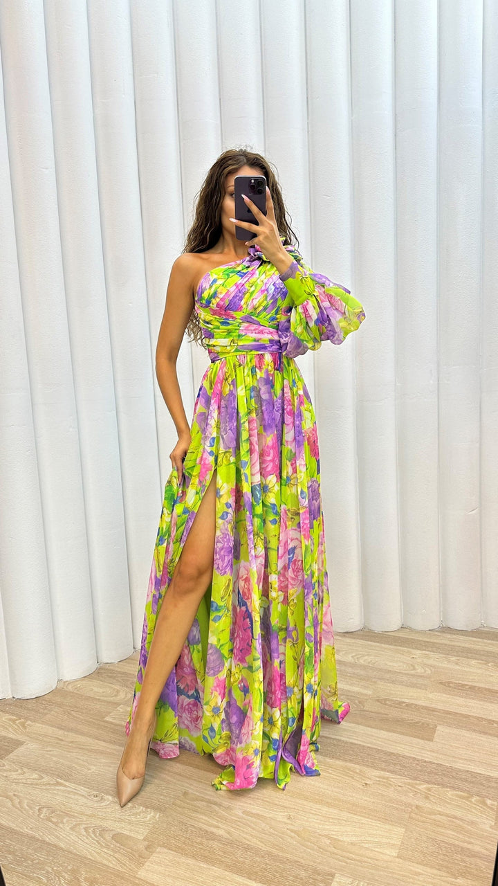 Mckenna | Atemberaubendes, fließendes Abendkleid